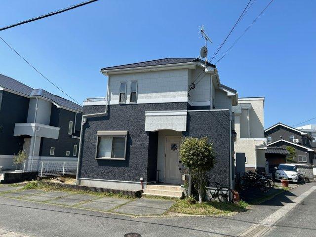 This 5-bedroom, 1-living room, 1-dining room, and 1-kitchen house is located in Koitai, Ogori City, Fukuoka Prefecture