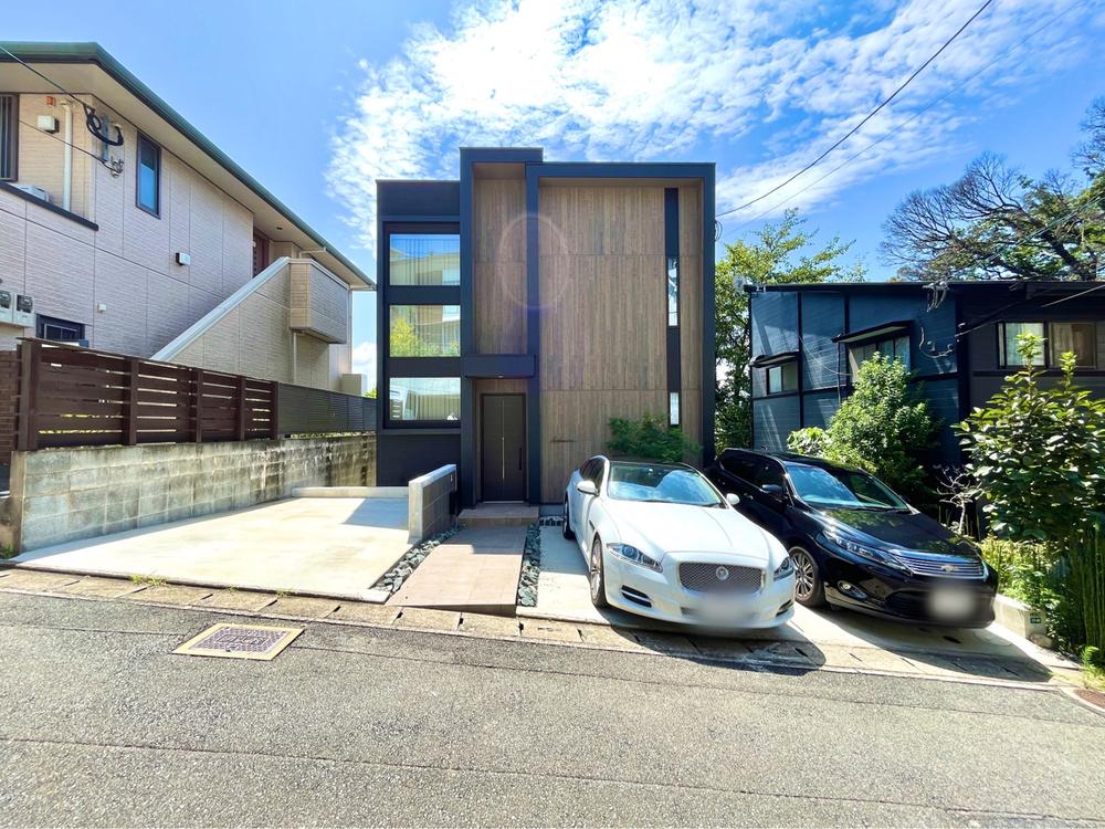 This 1-year-old, 4-bedroom, 2-bathroom, 2-story, wood-frame house is located at 2 Oike, Minami Ward, Fukuoka City, Fukuoka Prefecture