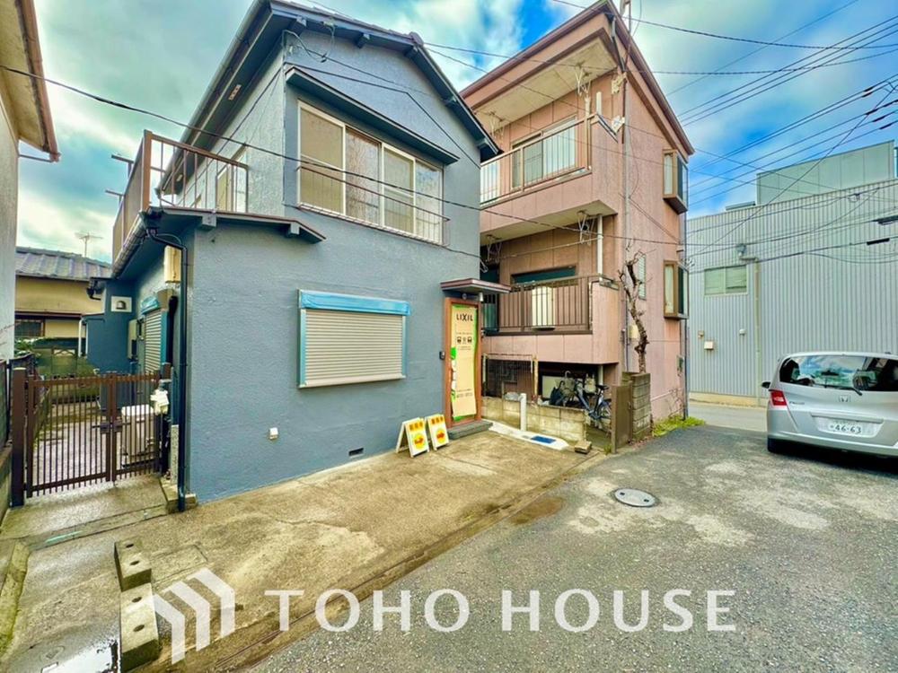 This newly renovated 3-bedroom, 1-living room, 1-dining room, and 1-kitchen house is located in Matsudo, Matsudo City, Chiba Prefecture