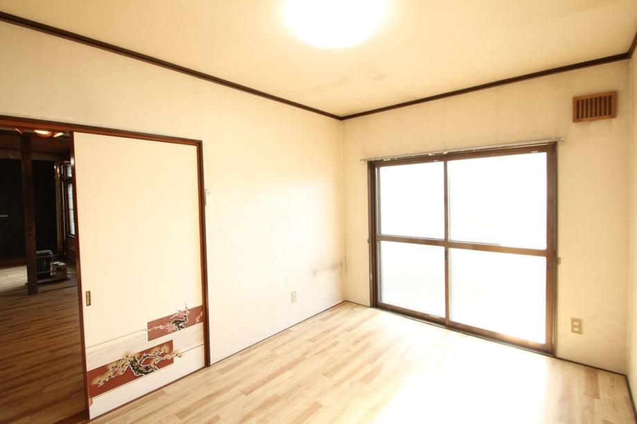 Additional property image - 10-16-15 Ozoracho, Obihiro, Hokkaido
